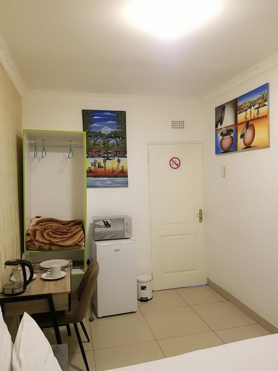 Pinto City Motel Kempton Park Exterior photo